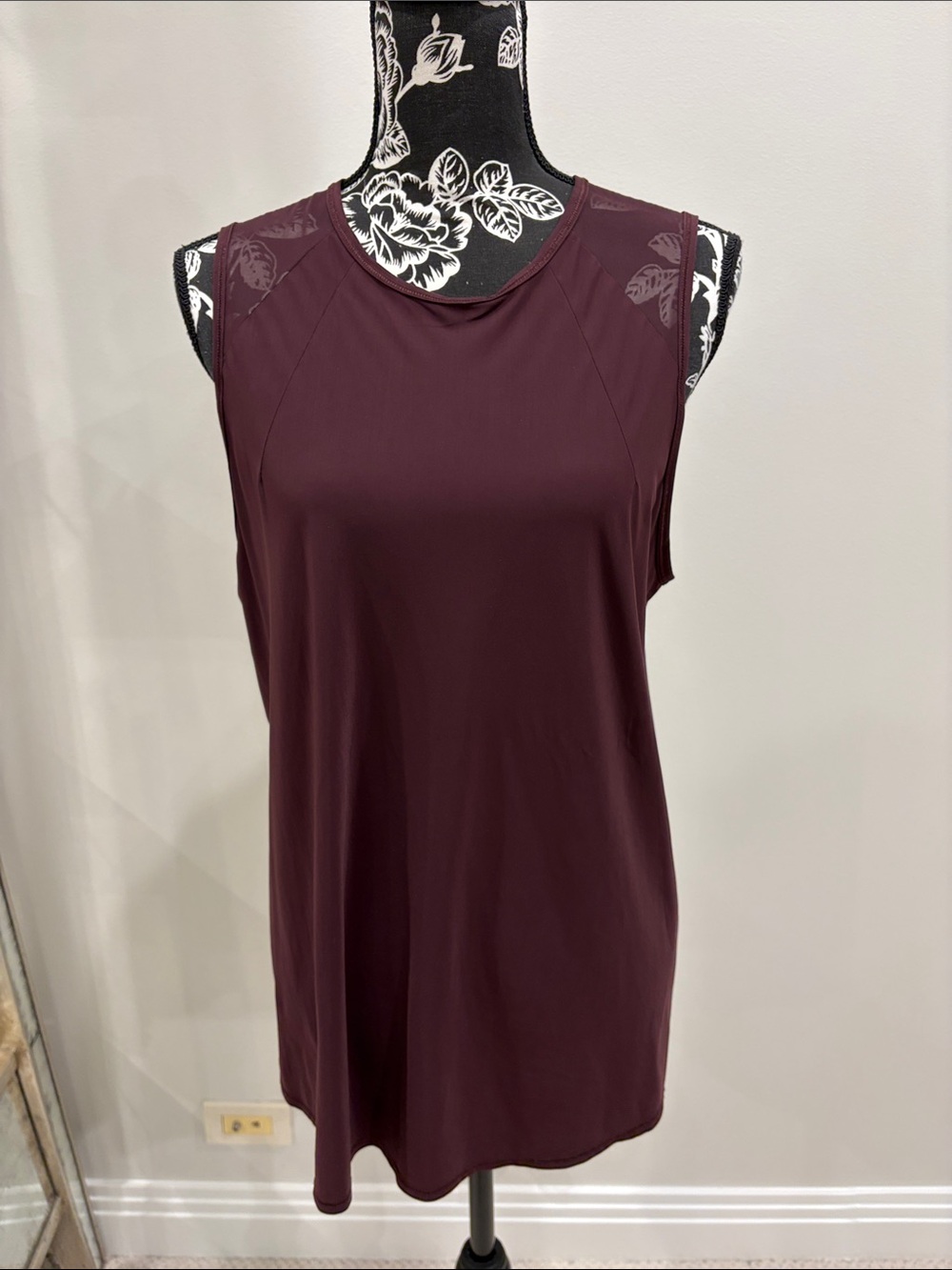 Lululemon sculpt tank-plum size 12